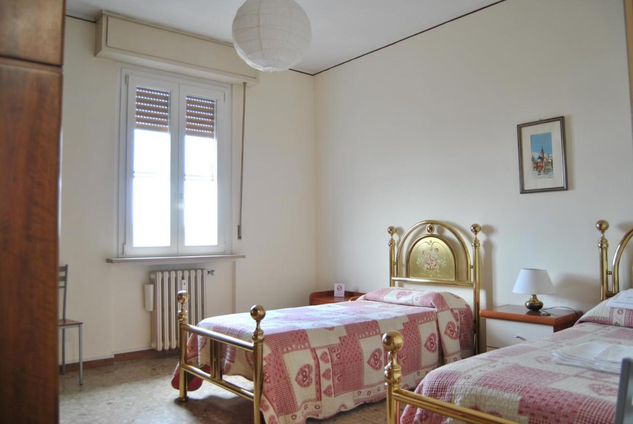 Lombardi Fleming Hotell Parma Exteriör bild
